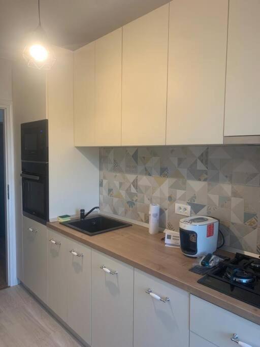 Regie Sunset Apartment Бухарест Екстер'єр фото